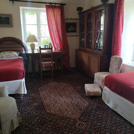 Bed and Breakfast Le Petit Manoir Des Bruyeres Villefargeau Exteriér fotografie