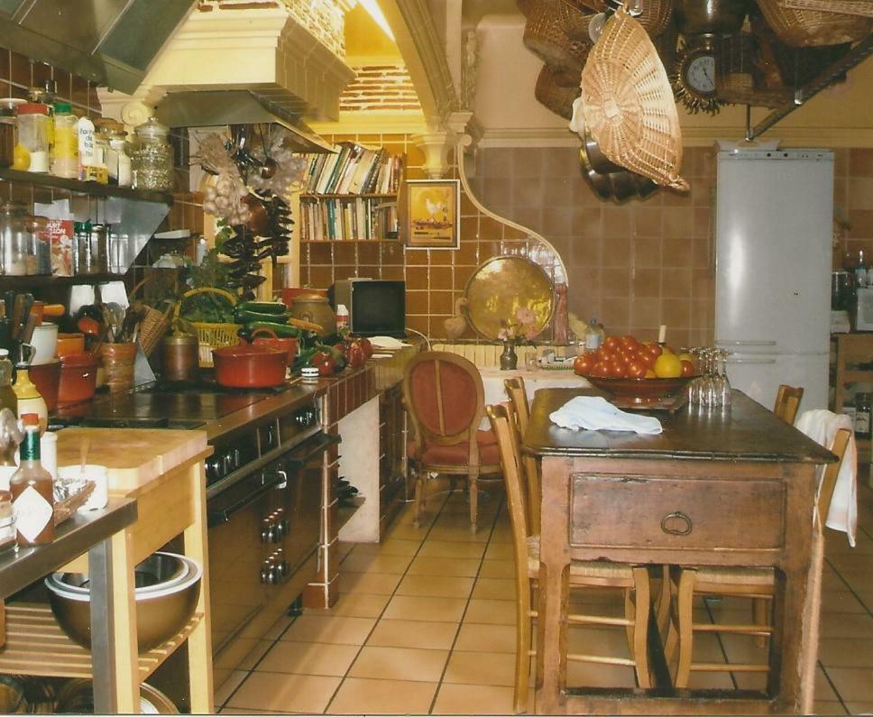 Bed and Breakfast Le Petit Manoir Des Bruyeres Villefargeau Exteriér fotografie